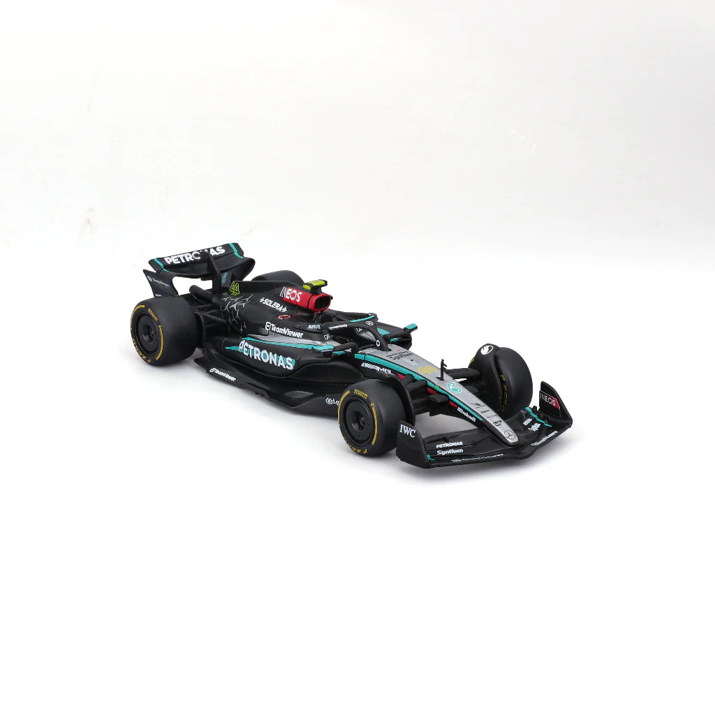 Auto Escala 1:43 Race Mercedes W15 Lewis Hamilton 2024 - Image 9