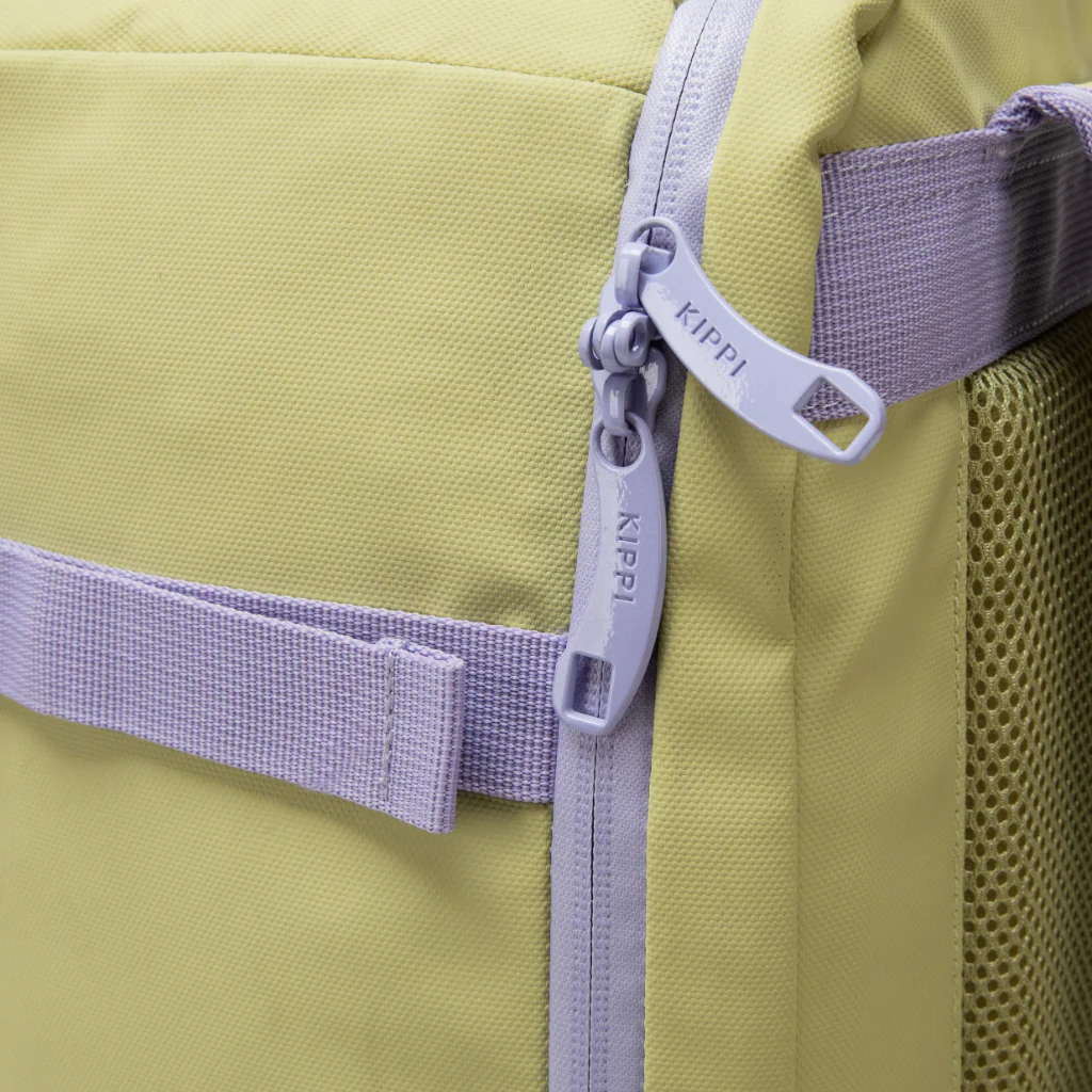 Combo Mochilas de Viaje Viral Kippi 45L Pistacho + Rosada Resistentes al Agua. - Image 19