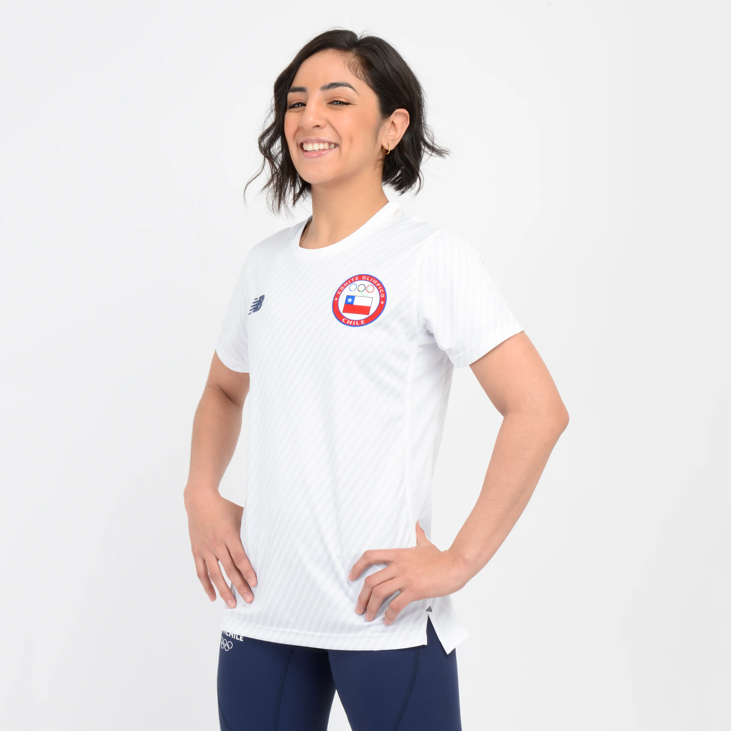 Polera Team Chile Mujer New Balance Blanca - Image 2