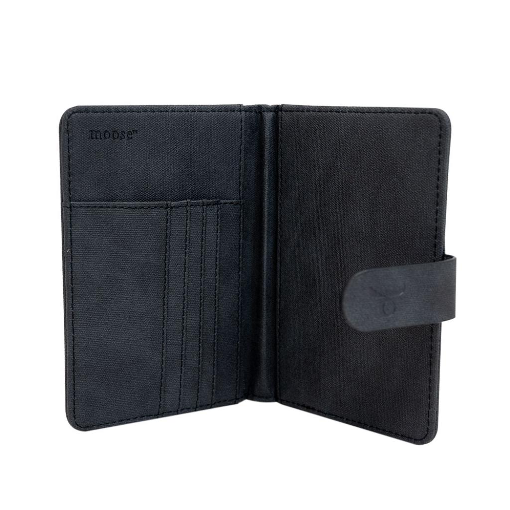 Porta Pasaporte Negro Moose - Image 4
